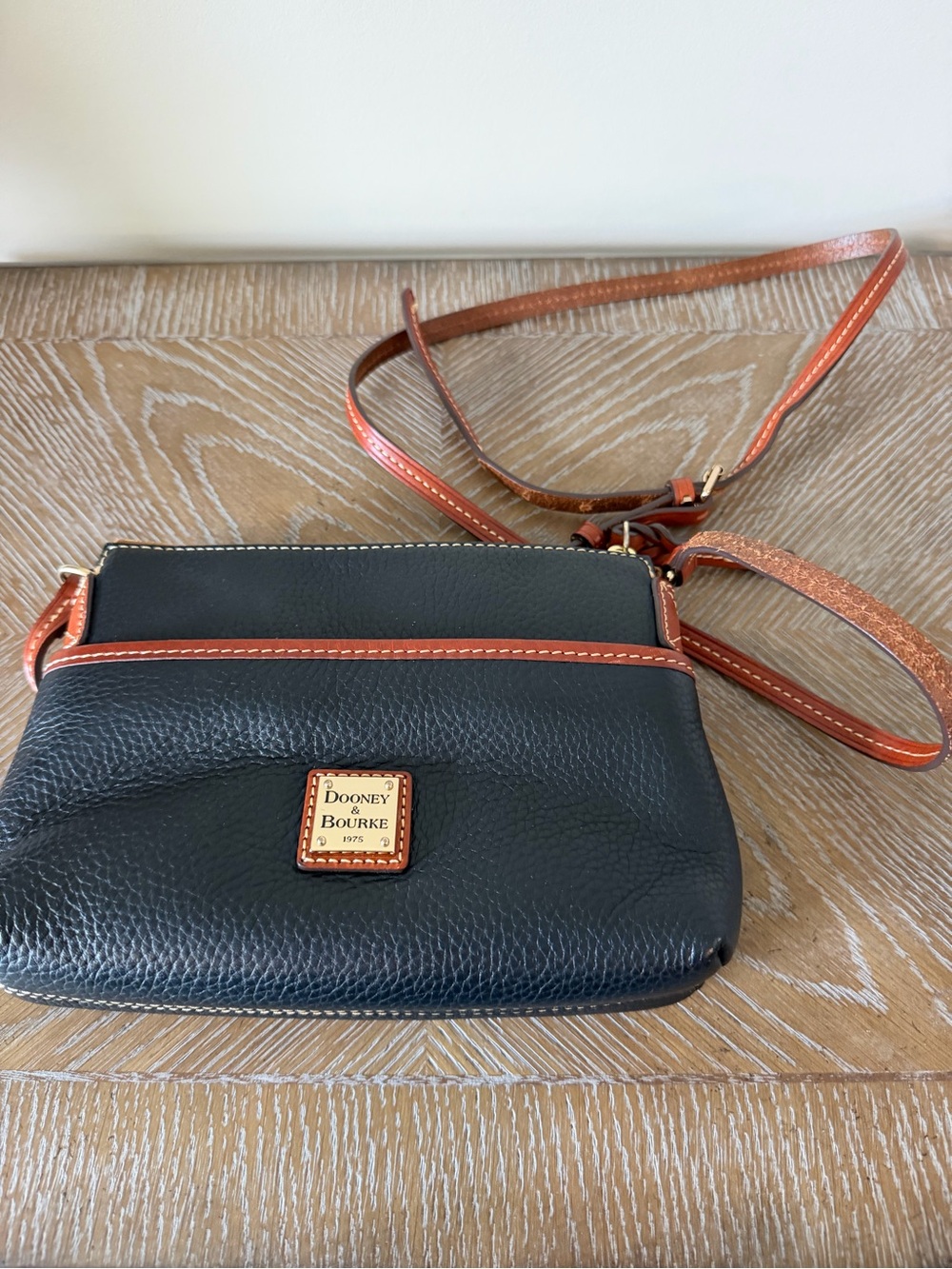 Dooney & Bourke Leather Crossbody Purse - Picture 3 of 10